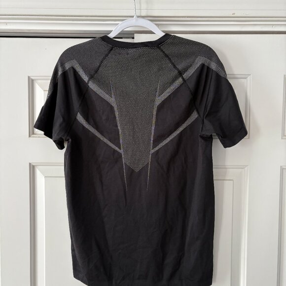 GymShark ONYX V5 5.0 Seamless T-Shirt Tee - Picture 2 of 2